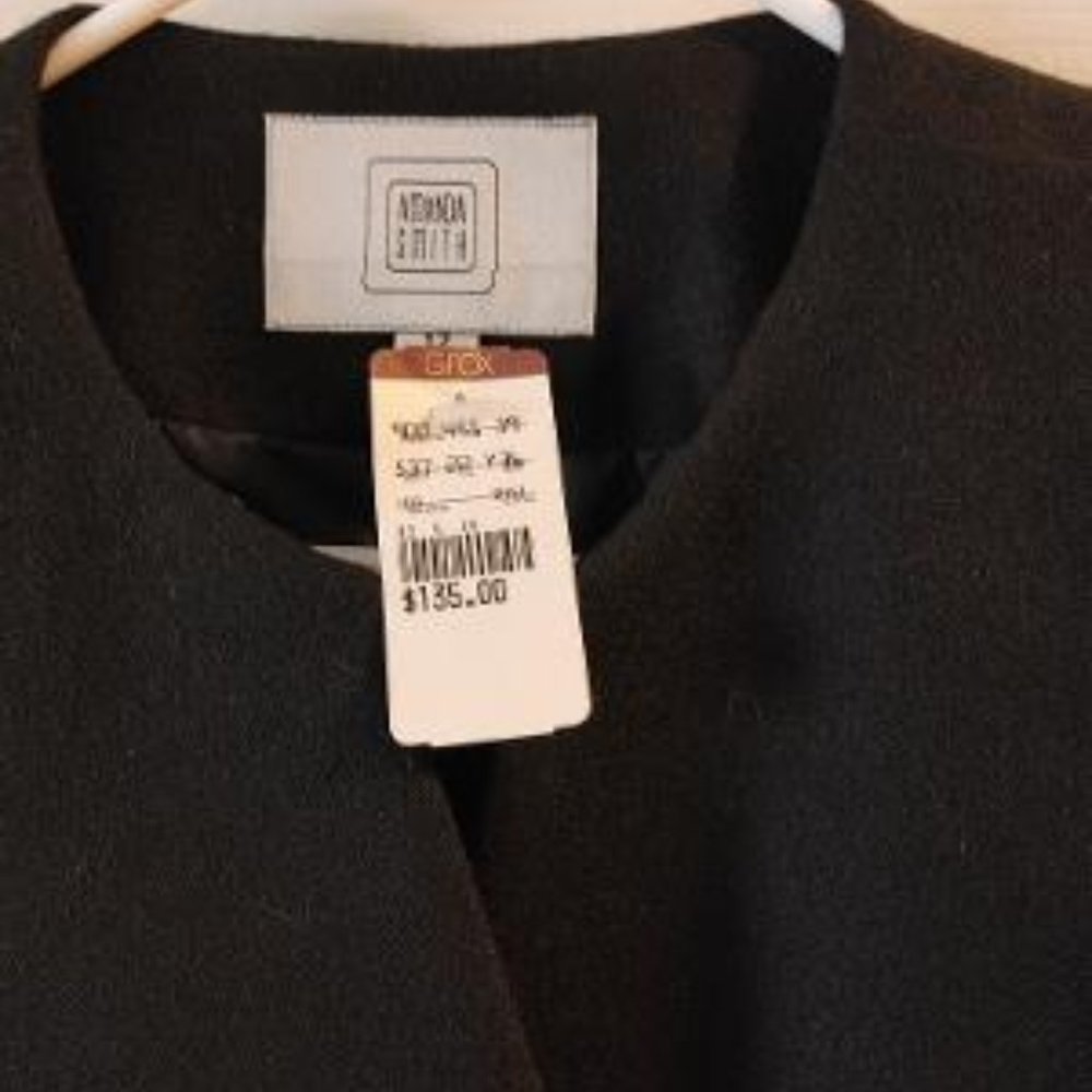 Amanda Smith BNWT Women's Black Wool Lined Fitted Blazer_Gold Buttons_Size 12 - Picture 2 of 4